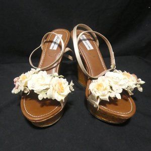 ZIGI NEW YORK | size 7.5 | Floral Wedge Cork Heels | Natural Color